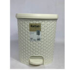 Rattan Pedal Dustbin  / 11,5 Lt - Image 4