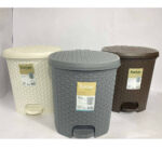 Rattan Pedal Dustbin  / 11,5 Lt - Image 5