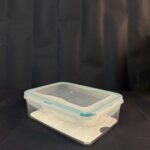 ⁦علبة حفظ مستطيله بغطاء محكم مع لوك وسيليكون 2.6 لتر⁩ - الصورة ⁦4⁩