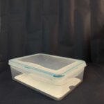 ⁦علبة حفظ مستطيله بغطاء محكم مع لوك وسيليكون 4.3 لتر⁩ - الصورة ⁦4⁩