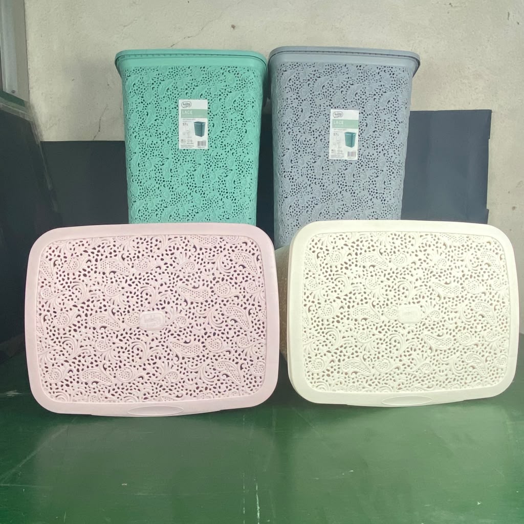08 1075 (3) 57 Lt Floria Lace Laundry Hamper - Image 1