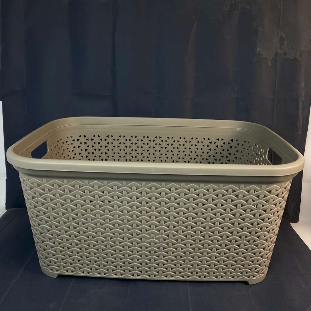 08 1094 (3) Rattan Laundry Basket 50 Lt - Image 1